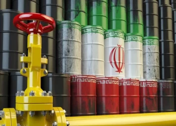 رغم التصريحات المتفائلة.. زيادة إنتاج النفط الإيراني مرهونة برفع العقوبات