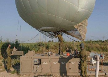 سقوط منطاد مراقبة إسرائيلي داخل أراضي غزة