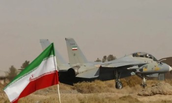 إصابتان إثر تحطم مقاتلة من طراز إف-14 وسط إيران