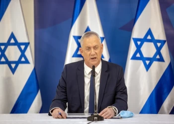 وزير الدفاع الإسرائيلي: سنعمل مع القوى العالمية للتأثير على أي اتفاق مع إيران