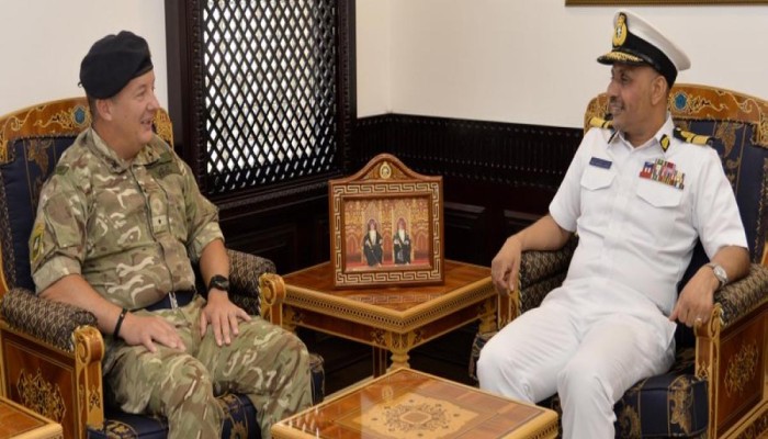 مباحثات عمانية بريطانية لتعزيز التعاون في الأمن البحري