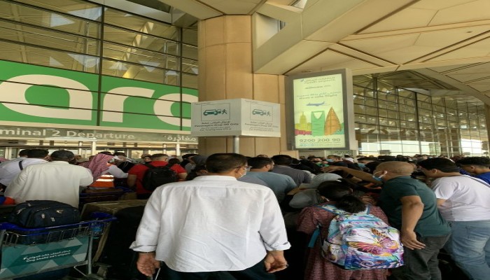 مطالبات بالمحاسبة وتعويض المسافرين بعد أزمة مطار الملك خالد بالرياض