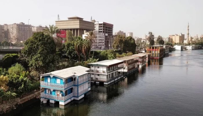 مصر: إزالة 14 عائمة سكنية على النيل