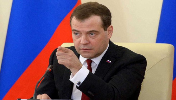 ميدفيديف يتوعد أمريكا بـ "غضب الرب" لو سعت لمحاكمة روسيا