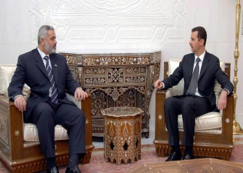 علماء مسلمون ينصحون حماس بمراجعة قرار استعادة علاقتها مع الأسد