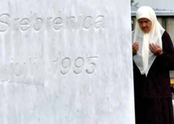 بعد 27 عاماً على ارتكابها.. دفن رفات 50 من ضحايا الإبادة في سريبرينيتسا