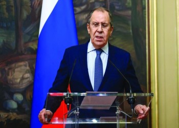 وزير خارجية روسيا يصل مصر في مستهل جولة أفريقية