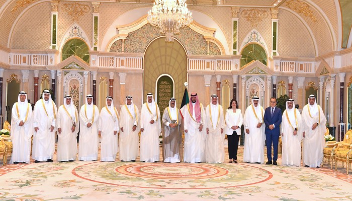الحكومة الكويتية تؤدي اليمين الدستورية أمام ولي العهد