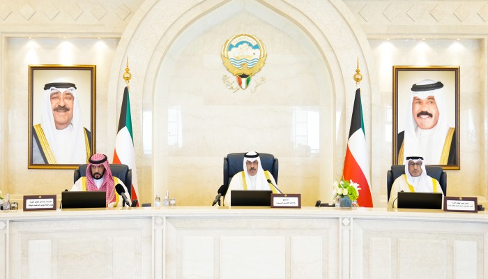 رئيس حكومة الكويت الجديدة للوزراء: لا تستقبلوا النواب والمرشحين