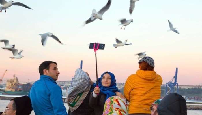 تركيا: من يقف وراء الاعتداء على السياح العرب؟