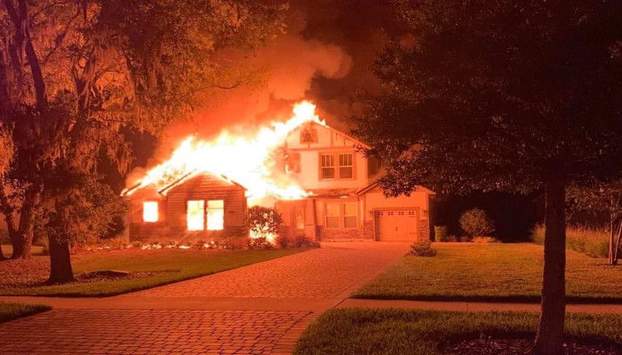حريق في بنسلفانيا الأمريكية يقتل 10 بينهم 3 أطفال