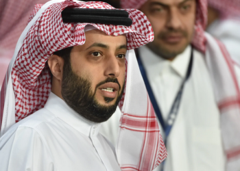 منظمة سعودية تعتزم مقاضاة تركي آل الشيخ بتهمة التعذيب والتحرش