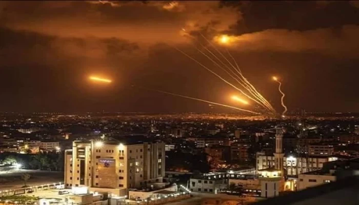 إسرائيل تقر بإطلاق المقاومة في غزة 350 صاروخا وقذيقة