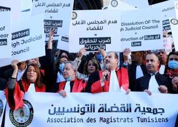 تونس.. الإدارية توقف قرارات سعيد عزل عشرات القضاة