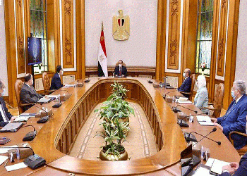 وسط اتهامات بالتخبط.. الحكومة المصرية تقر خطة ترشيد الكهرباء لتوفير الغاز وتصديره