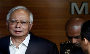المحكمة العليا الماليزية تنظر طعن نجيب عبدالرزاق على حكم إدانته