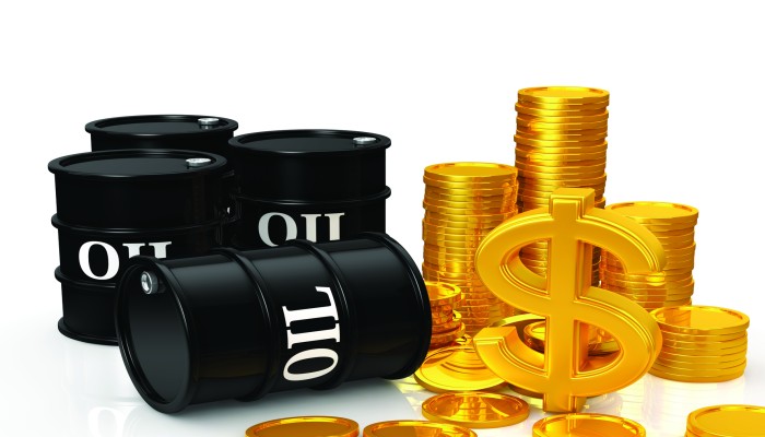 صعود أسعار النفط والذهب وسط تقلبات الدولار وتراجع المخزونات الأمريكية