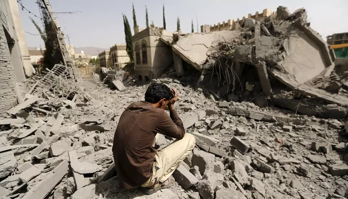 رغم الهدنة.. مقتل 10 جنود يمنيين في تعز بنيران حوثية
