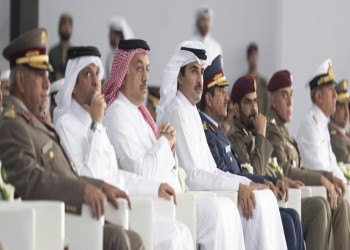 بحضور الأمير.. قطر تستقبل سفينة وزورق حربيين بقاعدة بحرية
