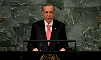أردوغان يطالب بحل سياسي دائم في سوريا "يتوافق مع توقعات السوريين"