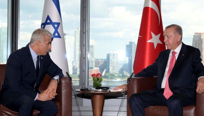 اللقاء الأول منذ 2008.. أردوغان يلتقي لابيد في نيويورك