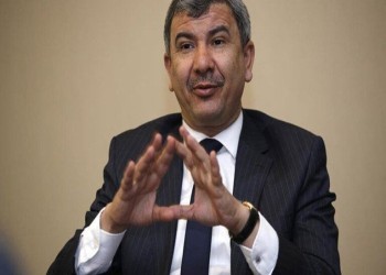 إلغاء تكليف وزير عراقي بإدارة شركة النفط بعد اتهامات له بالفساد