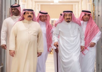 العاهلان السعودي والبحريني يبحثان المستجدات الإقليمية والدولية
