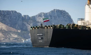 إيران تورد شحنات جديدة من النفط الخام إلى فنزويلا