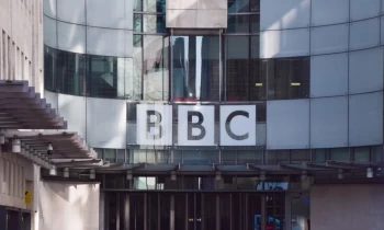 هيئة الإذاعة البريطانية تُعلن إغلاق بي بي سي عربي