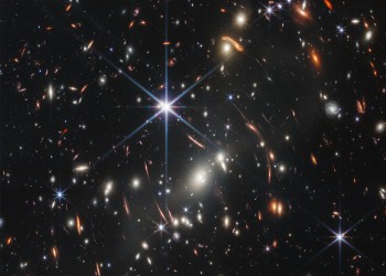 في مجرة التلألؤ.. تليسكوب جيمس ويب يكتشف أقدم نجوم الكون