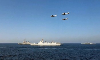 إيران وروسيا والصين تجري تدريبات بحرية مشتركة في المحيط الهندي