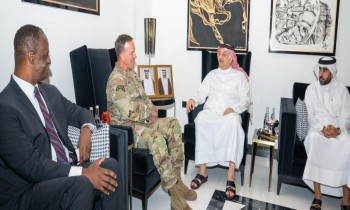 قائد القيادة المركزية الأمريكية يبحث في قطر تعزيز التعاون العسكري