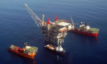 وزير الطاقة القطري: لا يجب إقحام السياسة في معاملات النفط والغاز