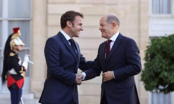 زعيما فرنسا وألمانيا يعيدان إطلاق علاقات بلديهما