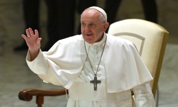 ما أجندة زيارة البابا فرنسيس الأولى إلى البحرين؟
