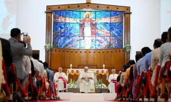 بزيارة أقدم كنيسة في الخليج.. البابا فرنسيس يختتم زيارته للبحرين