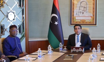 المبعوث الأممي لليبيا يطالب بسرعة تنظيم الانتخابات.. والمنفي يدعو لـ"لقاء جامع"