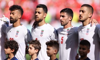 مونديال قطر.. بكاء وصيحات استهجان تغطي على النشيد الوطني الإيراني
