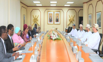 عمان وتنزانيا تبحثان إمكانية إنشاء خطوط شحن مباشرة