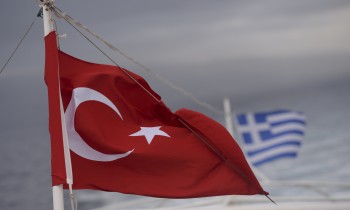 وزير خارجية تركيا: لن نسمح لليونان بالتوسع ولو ميلا واحدا في بحر إيجة