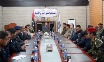 ليبيا.. اجتماع موسع للجيش والأمن لبحث الأوضاع الأمنية غرب طرابلس (صور)
