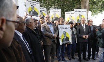 تونس.. عشرات يطالبون بالإفراج عن رئيس الحكومة الأسبق علي العريض