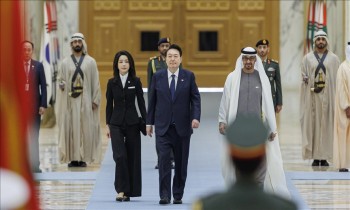 "الشريك الأمثل".. الإمارات تتعهد باستثمار 30 مليار دولار في كوريا الجنوبية