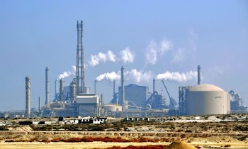تغير المناخ يدفع الإمارات والسعودية لتبني نهج متناقض