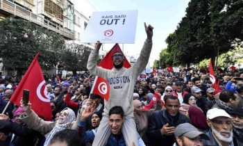 تونس: هل يوحّد سعيّد معارضيه؟