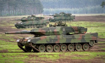 ألمانيا توافق على تزويد أوكرانيا بدبابات ليوبارد.. وأمريكا تتجه لمنحها أبرامز