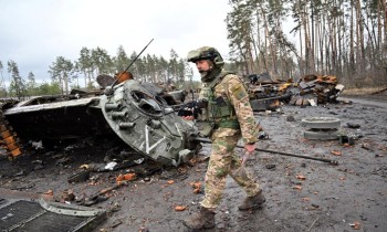 رغم تحذيرات روسيا.. الدول الغربية تناقش إرسال مقاتلات إلى أوكرانيا