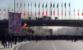 تحليل: هل يمكن للعقوبات الغربية أن تكبح قمع الاحتجاجات في إيران؟