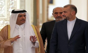 لبحث العلاقات الثنائية.. وزير خارجية قطر يزور طهران ويلتقي نظيره الإيراني