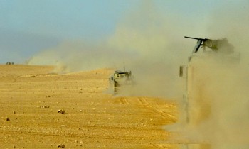مسؤول إيراني: الشاحنات التي قصفتها إسرائيل على الحدود السورية العراقية تحمل أغذية